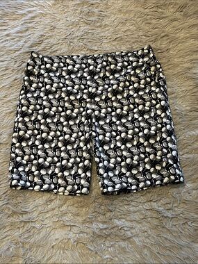 Izod Golf Viscoe Stretch Black & White‎ Patterned Bermuda Shorts